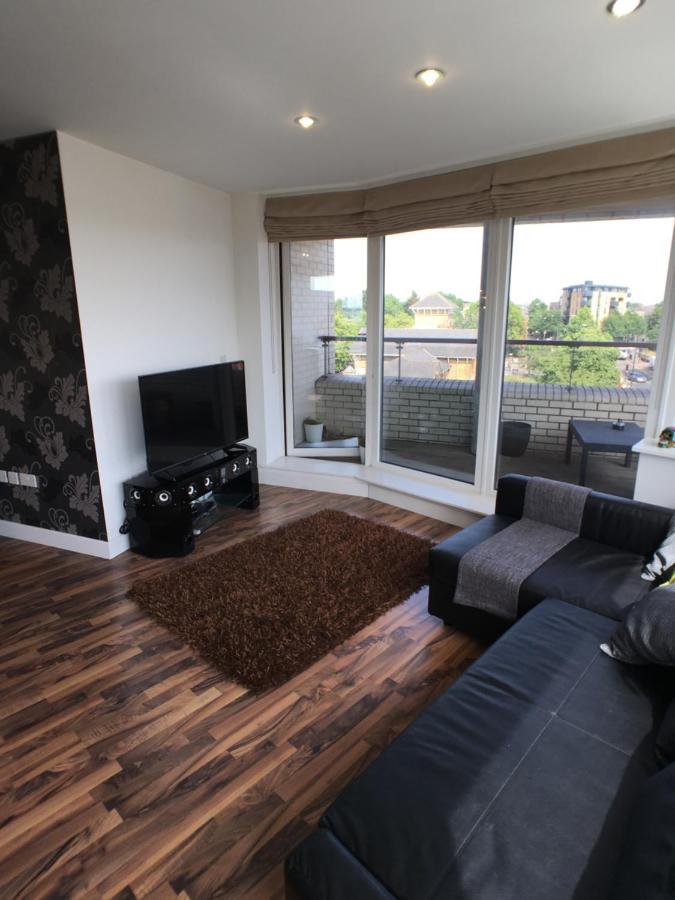 Luxury 2 Bed Penthouse Apartment Near Station Londres Extérieur photo