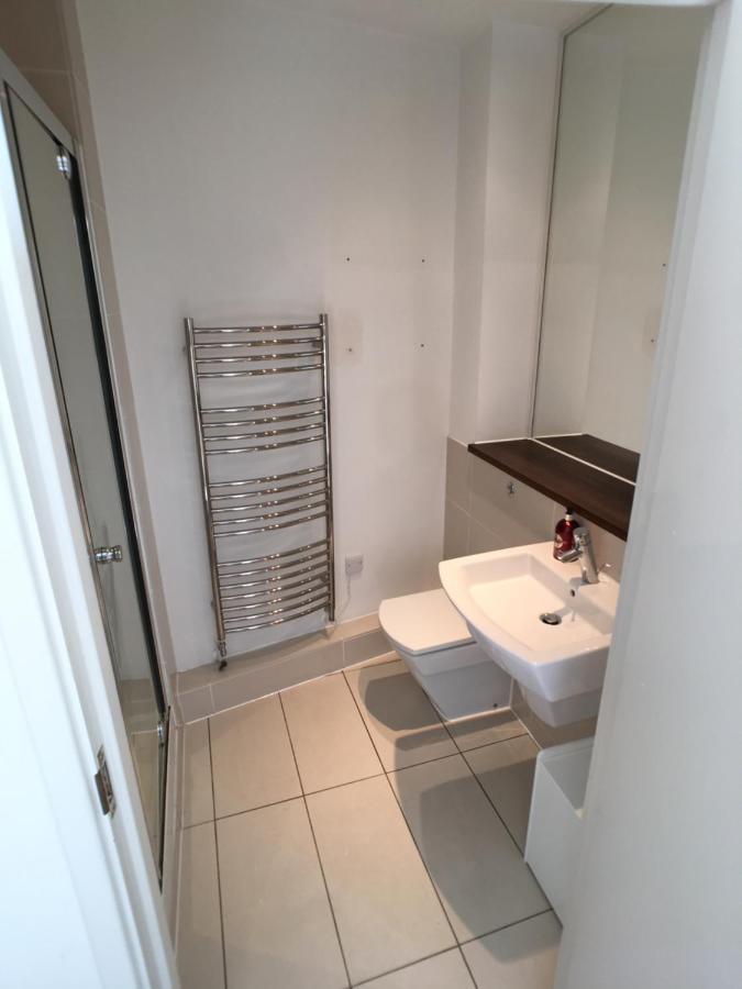 Luxury 2 Bed Penthouse Apartment Near Station Londres Extérieur photo